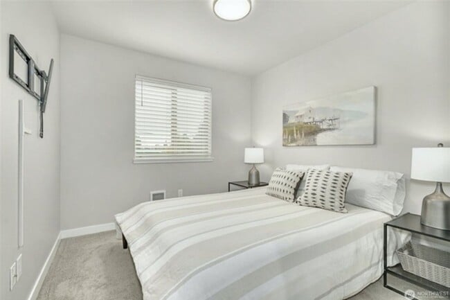 Building Photo - 4bd/2.75ba Seattle Townhome