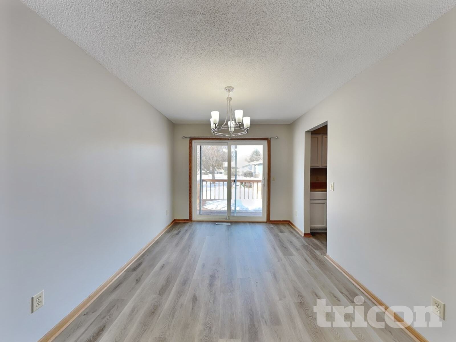 Building Photo - 11051 Quebec Ave N