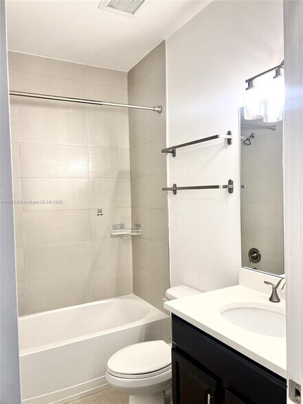 Building Photo - 4536 S Aqua Bella Ln