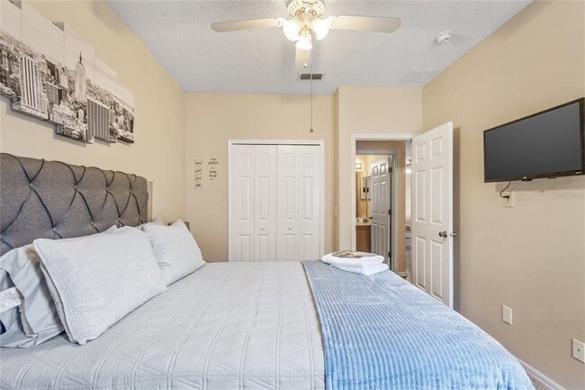 Building Photo - 422 Graystone Blvd