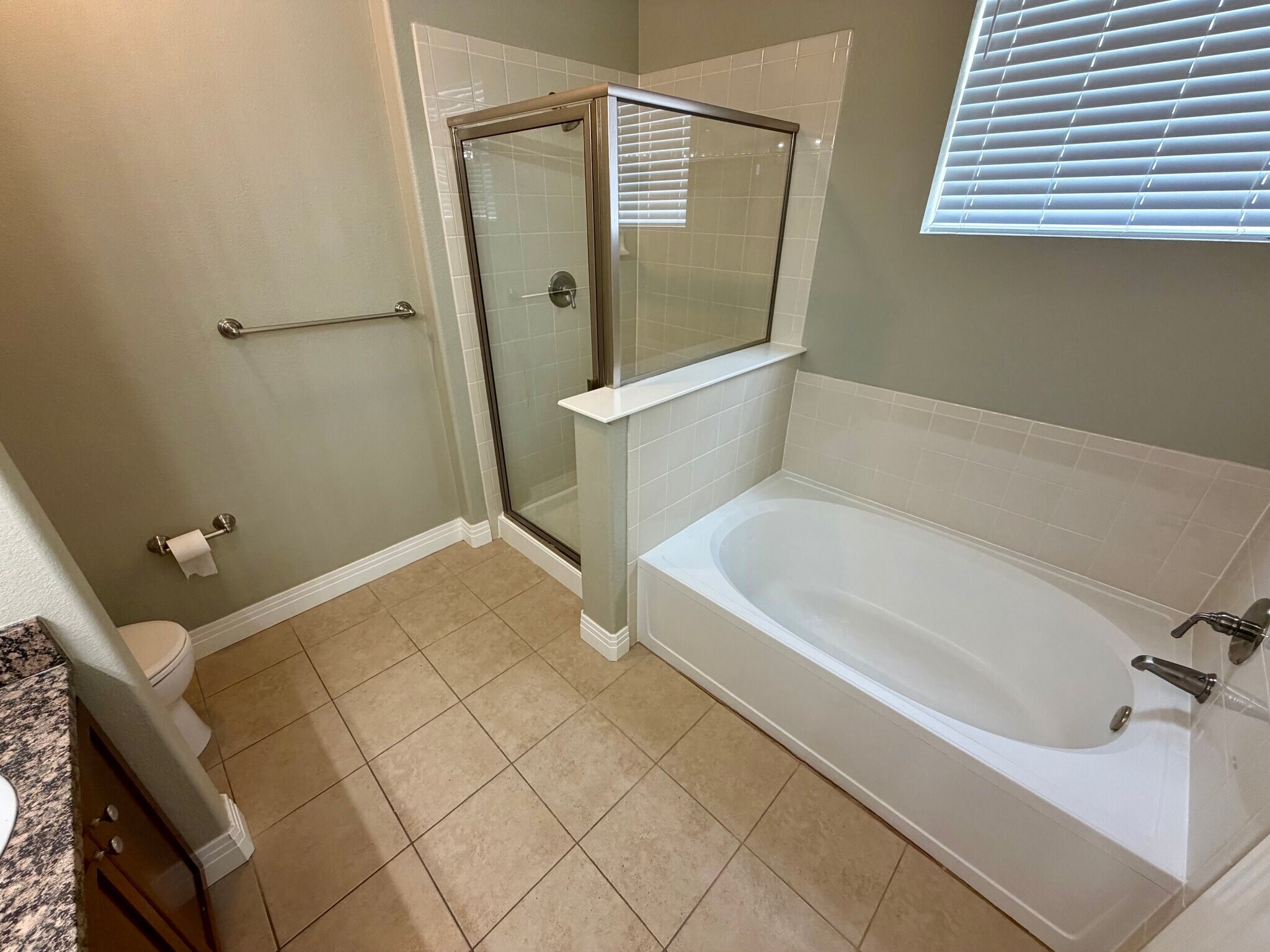 Building Photo - 9039 E Panorama Cir