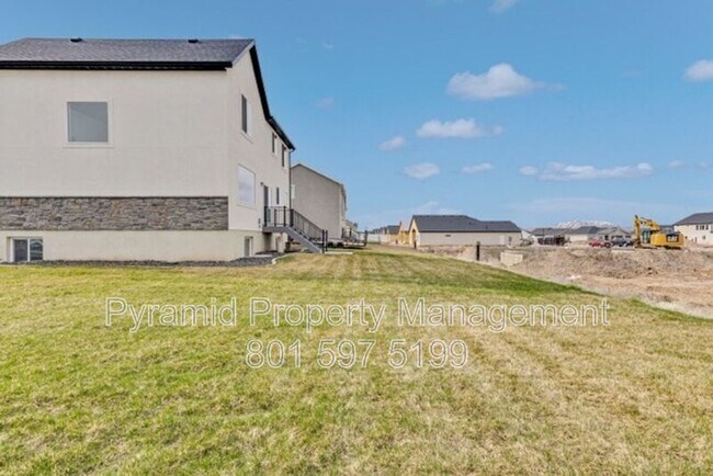 Building Photo - 994 S 4090 W