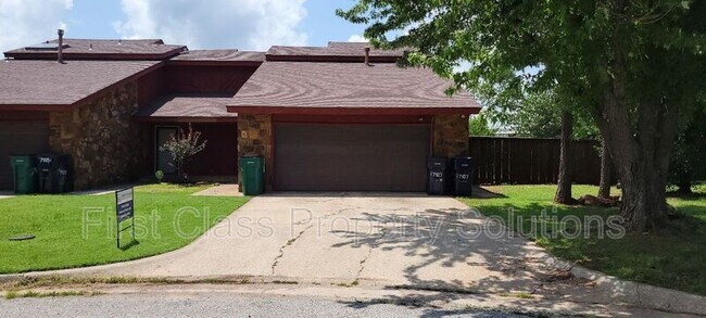 Building Photo - 7407 Kings Manor Ct