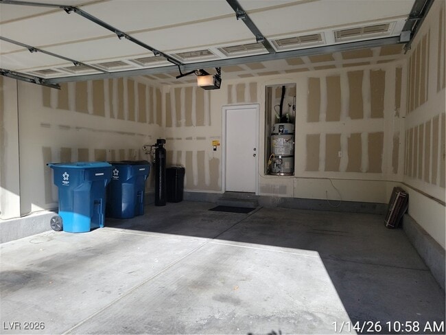 Building Photo - 10416 Scotch Elm Ave