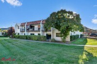 Building Photo - 2 Bedroom Condo in the Heart of St. George!