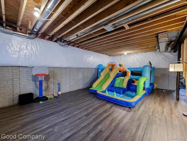 Building Photo - 5342 Rangemore Dr