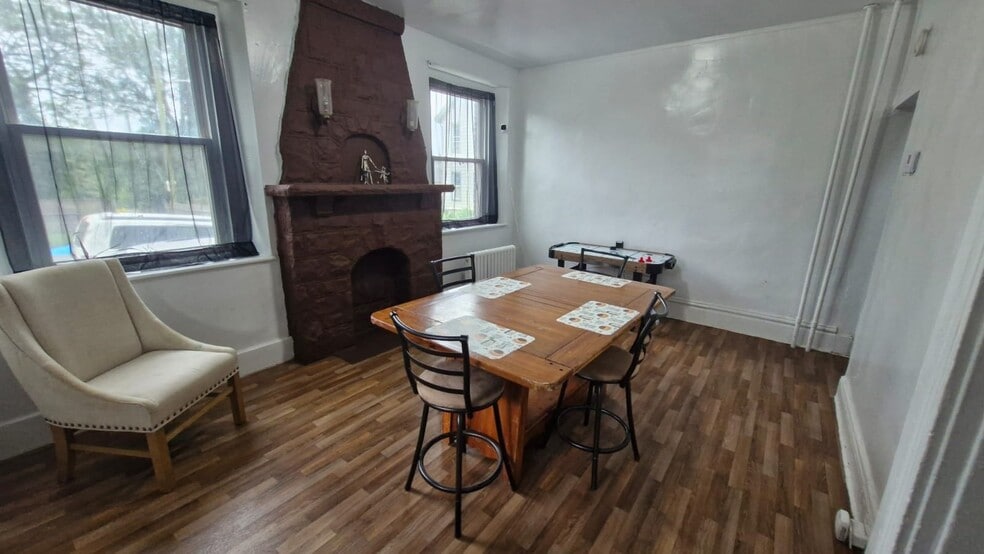 Building Photo - 308 Bessemer Ave