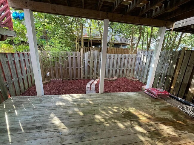 Building Photo - 18904 Snow Fields Cir