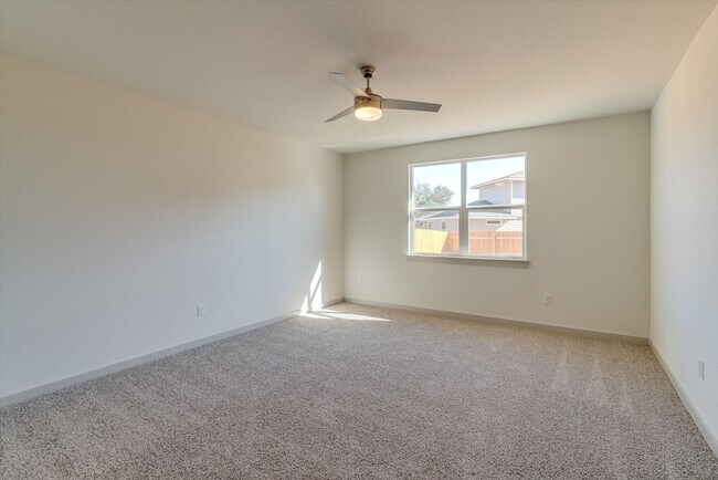 Building Photo - 200 Cupreata Ln