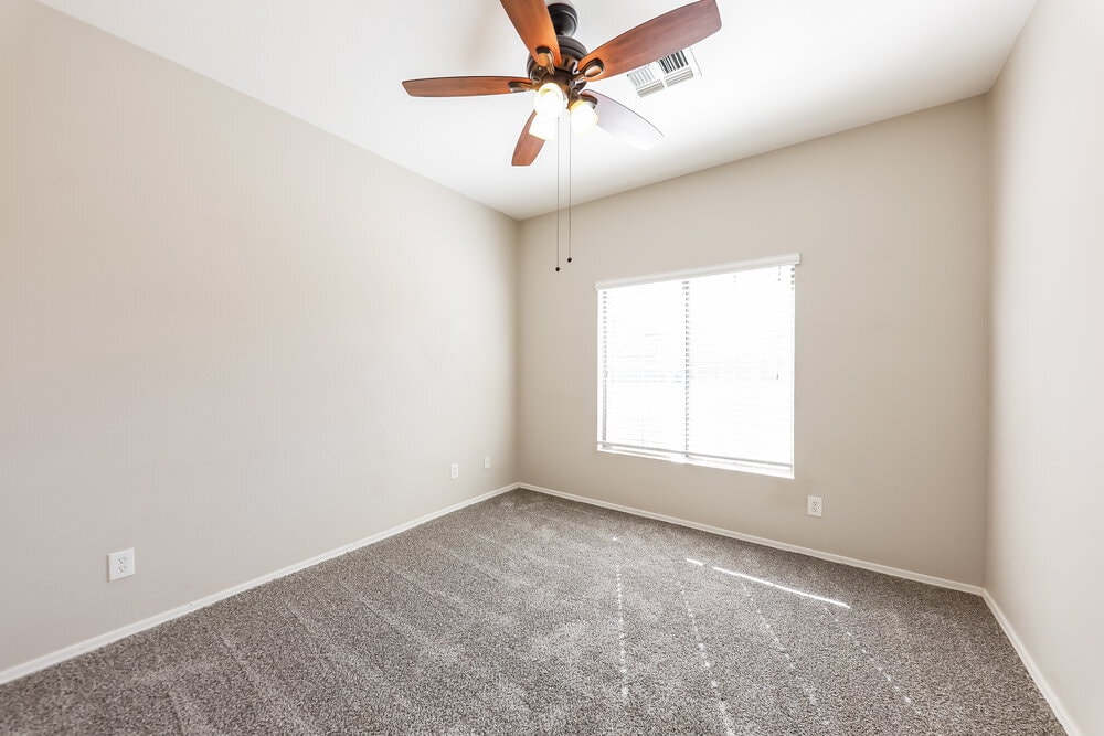 Building Photo - 13426 W Crocus Dr