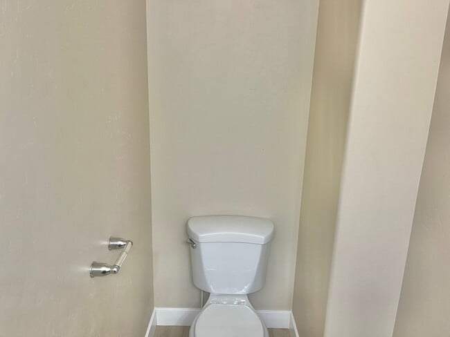 Building Photo - West Park Town House #55