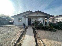 Building Photo - 140 N 16th Ave