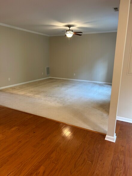 Building Photo - 8627 Fielding Cir