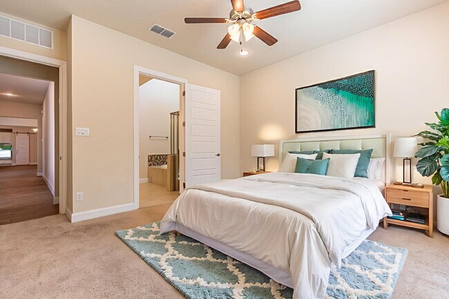 Building Photo - 128 Elizabeth Rd