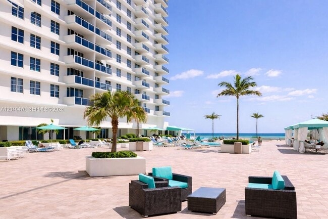 Building Photo - 3725 S Ocean Dr