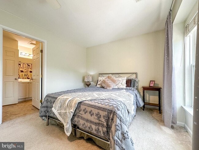 Building Photo - 14358 Haysickle Ct