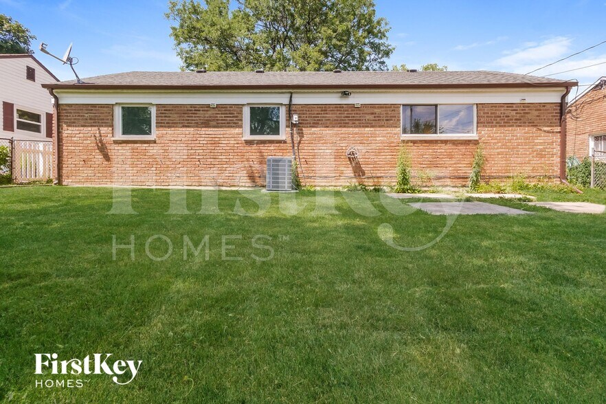 Building Photo - 105 Oxford Ln