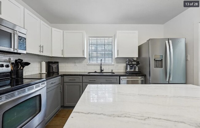 Building Photo - 13246 Pandora Dr