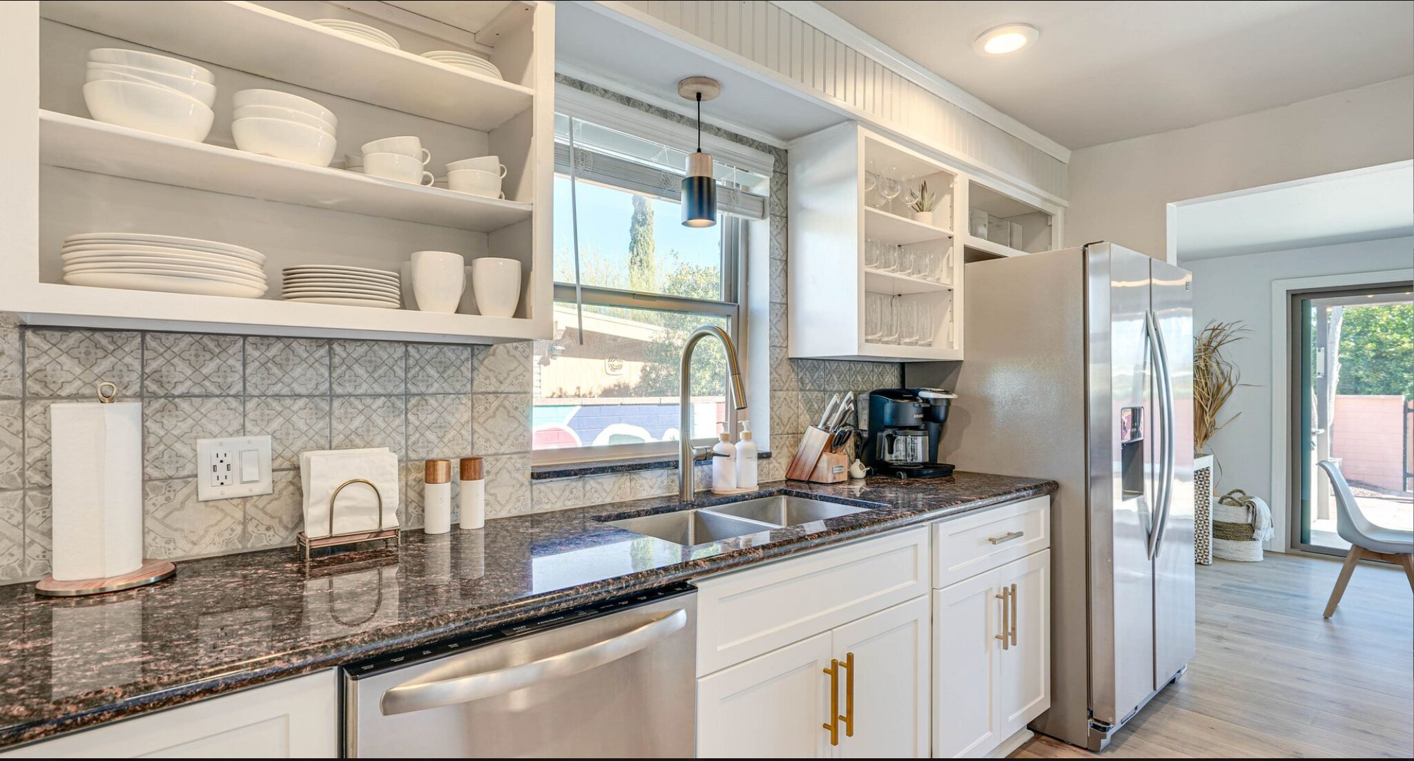 Kitchen - 2217 S Oak Park Dr