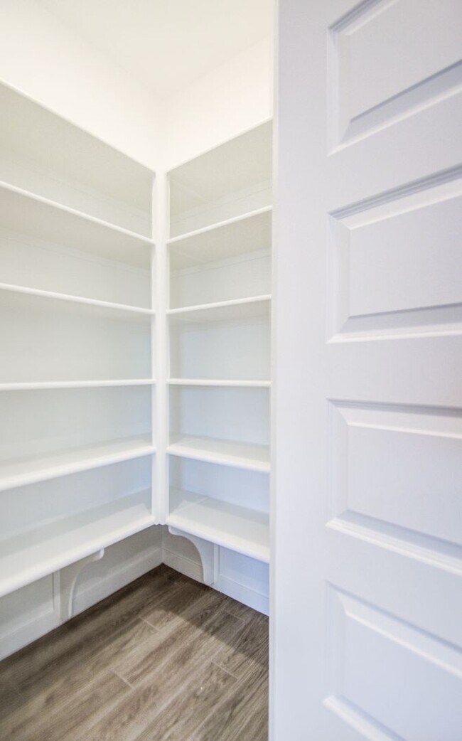 Building Photo - NEW 4 Bedroom home in Phoenix!