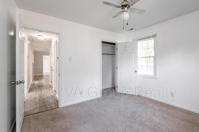 Building Photo - 15711 Gary Ave