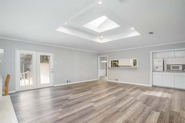 Building Photo - 2913 Ridgedale Dr
