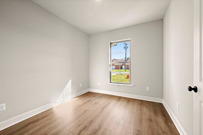 Building Photo - 30673 Dunn Rd