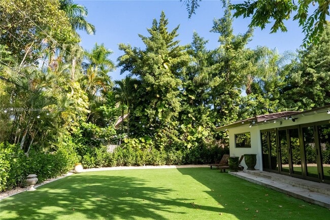 Building Photo - 3711 Battersea Rd