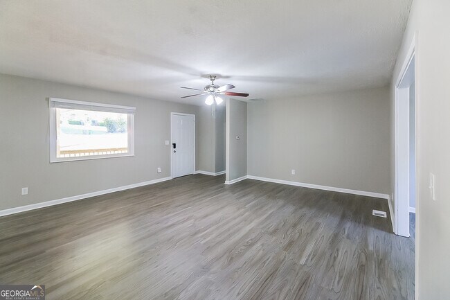 Building Photo - 3212 Pine Branch Ct