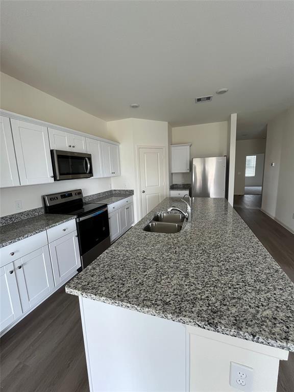 Building Photo - 5903 Grantgrala Dr