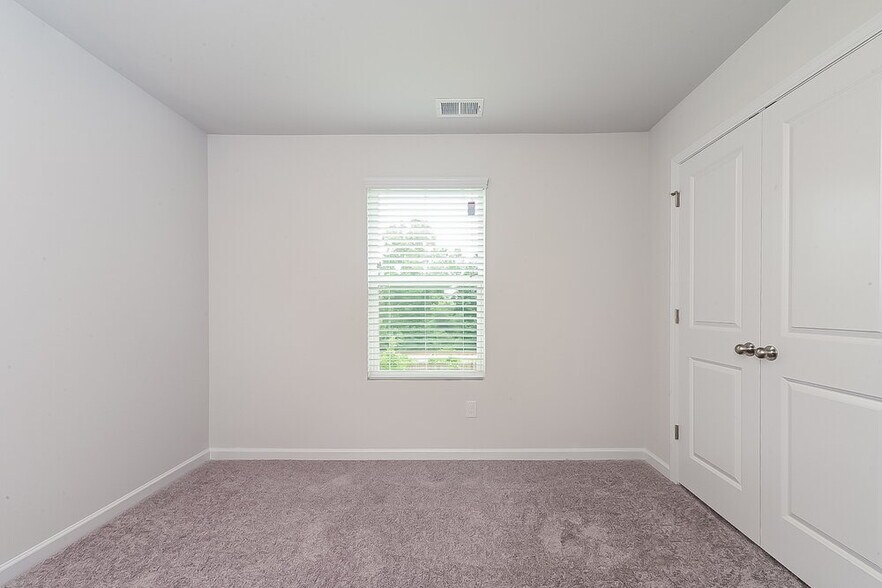 Building Photo - 299 Hamilton Pointe Dr