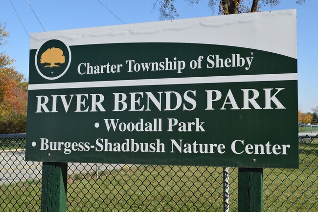 Building Photo - Shelby Township - 3 Bedroom, 2 Bath, End-Unit condo style w/Att Garage