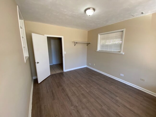 Building Photo - **ON HOLD**5 Bedroom / 2 Bathroom Home for Rent in Columbus, GA 31906