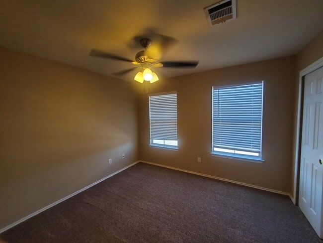 Building Photo - 14001 Cambourne Dr