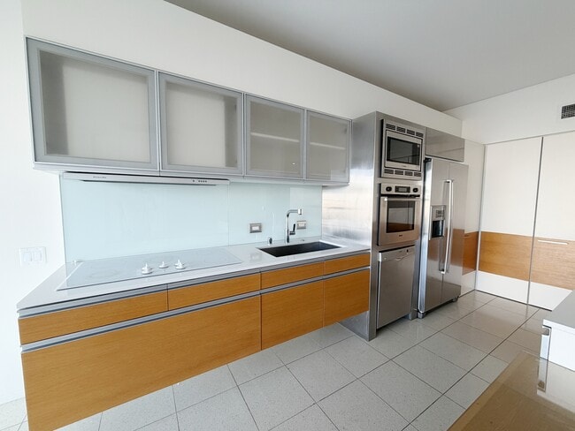 Building Photo - 3722 S Las Vegas Blvd