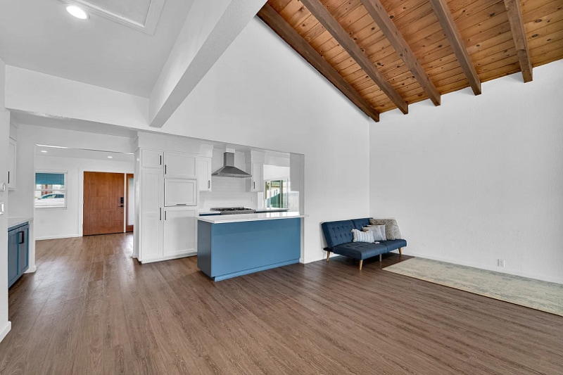 Building Photo - 5144 W 141st St