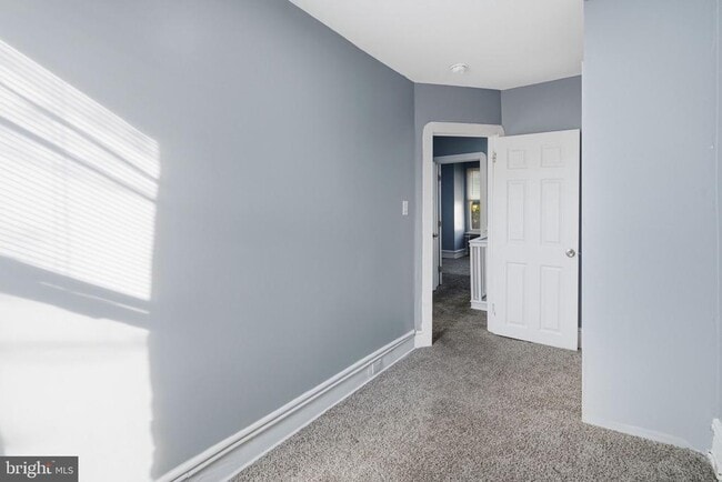 Building Photo - 6520 Ross St