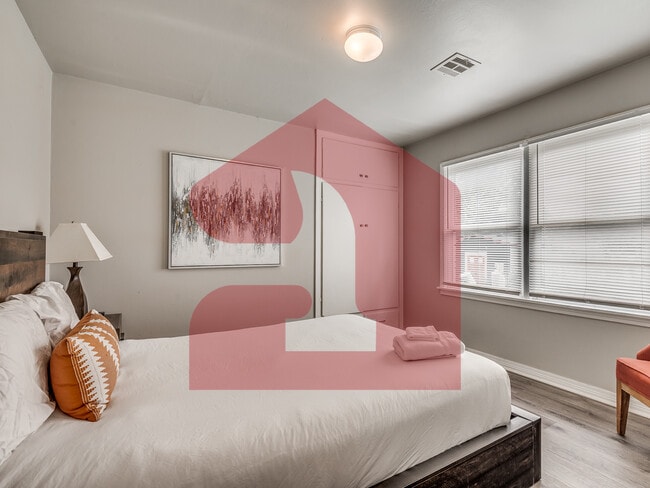 Building Photo - 2926 NW 72nd St