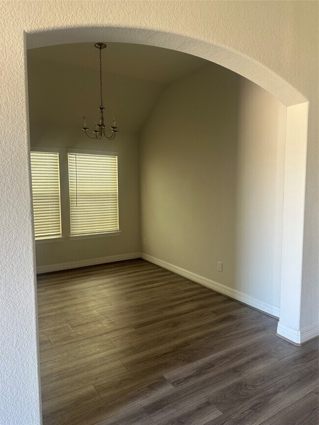 Building Photo - 5299 Cascade Ct