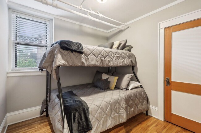 Building Photo - 3006 W 44th St