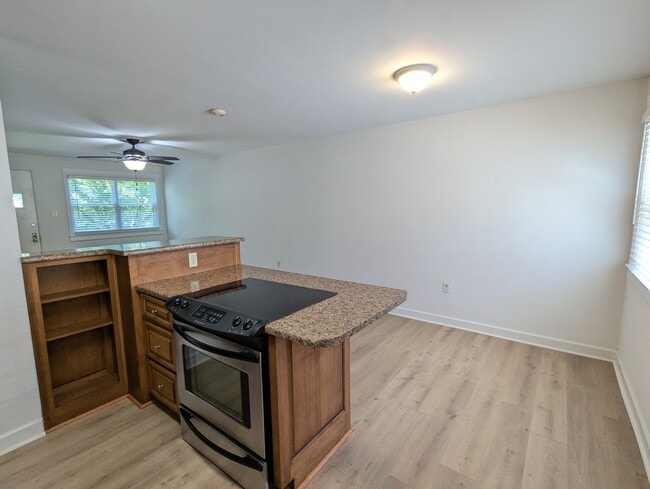 Building Photo - 54 Faris Cir