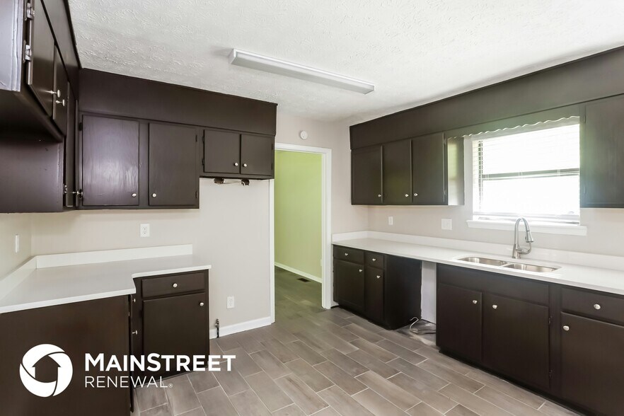 Building Photo - 275 Dollar Mill Rd SW