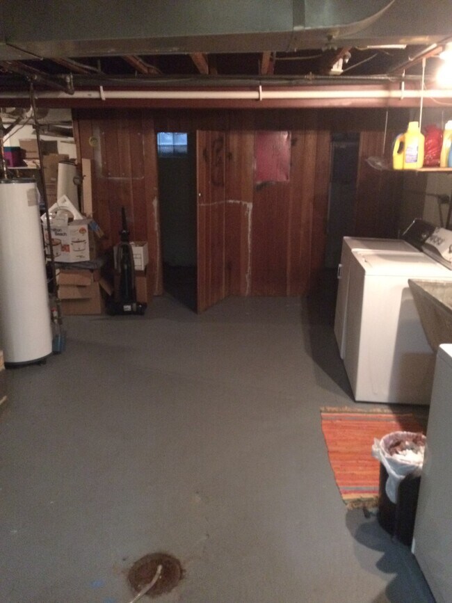 Washer & Dryer in Basement with a Storage Closet - 1700 E Menlo Blvd