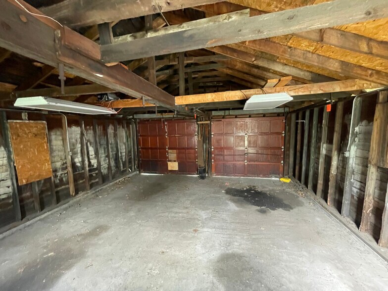 Building Photo - 1546 Tecumseh St