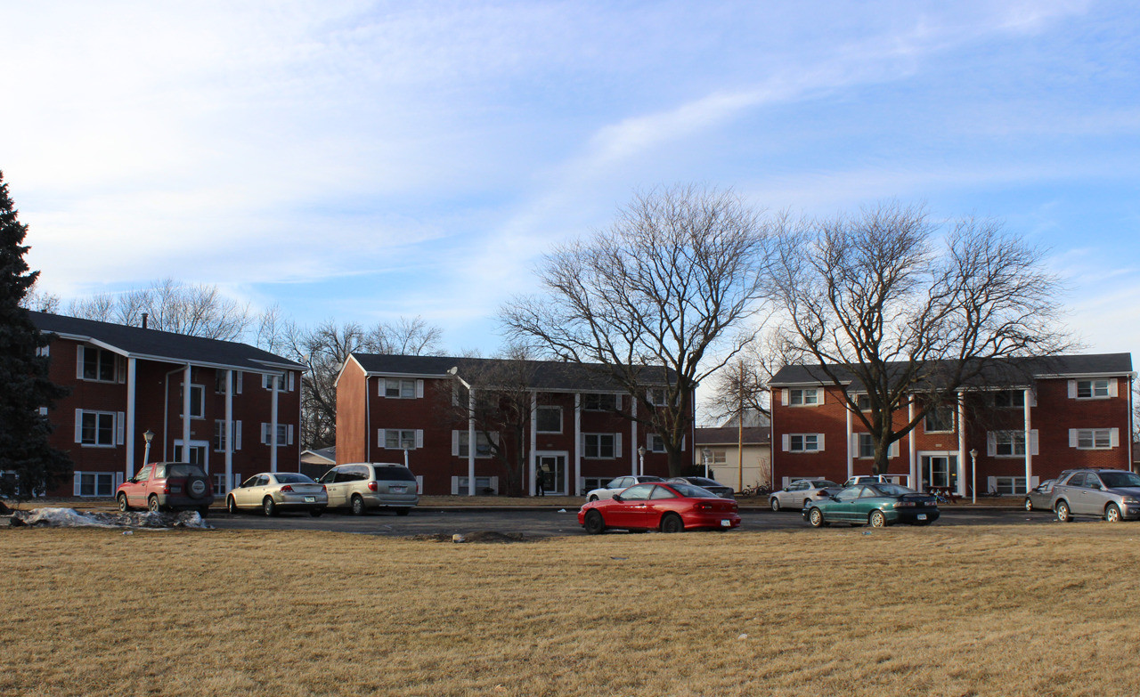 Building Photo - 206 SW State St