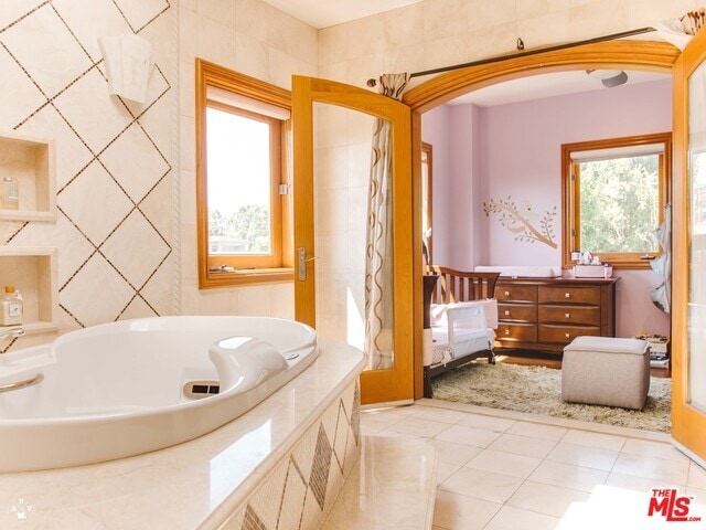 Building Photo - 9033 Cresta Dr