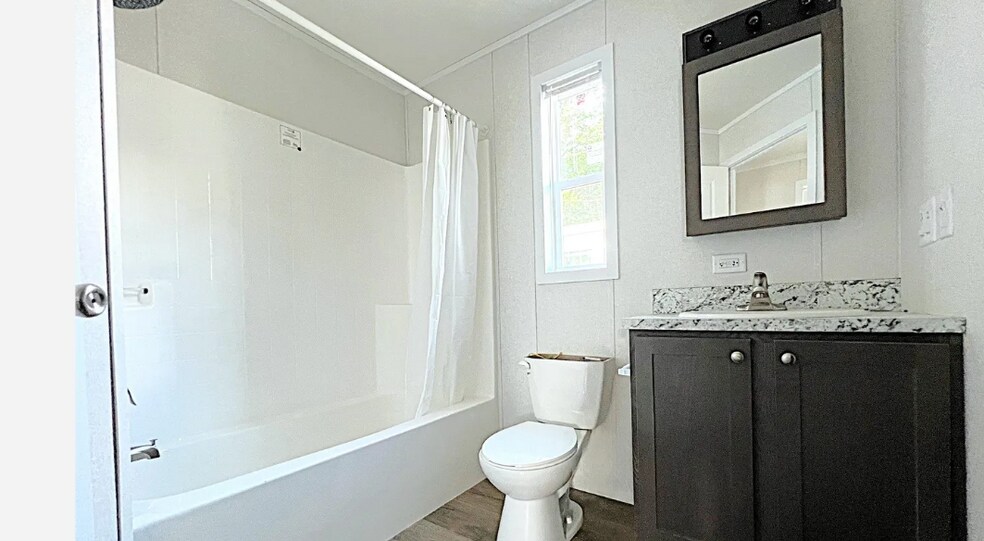 Building Photo - 17038 Coventry Ln