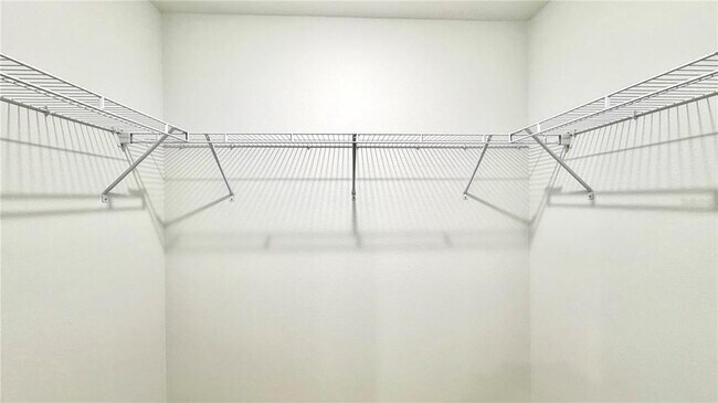 Building Photo - 3710 King Hill Dr