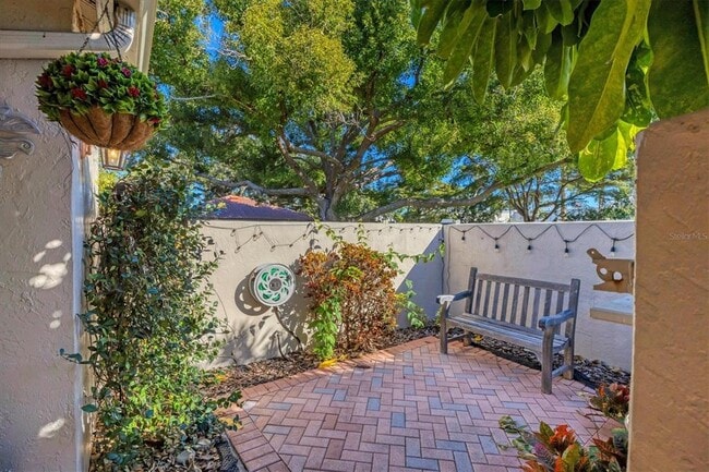 Building Photo - 4870 Kestral Park Cir