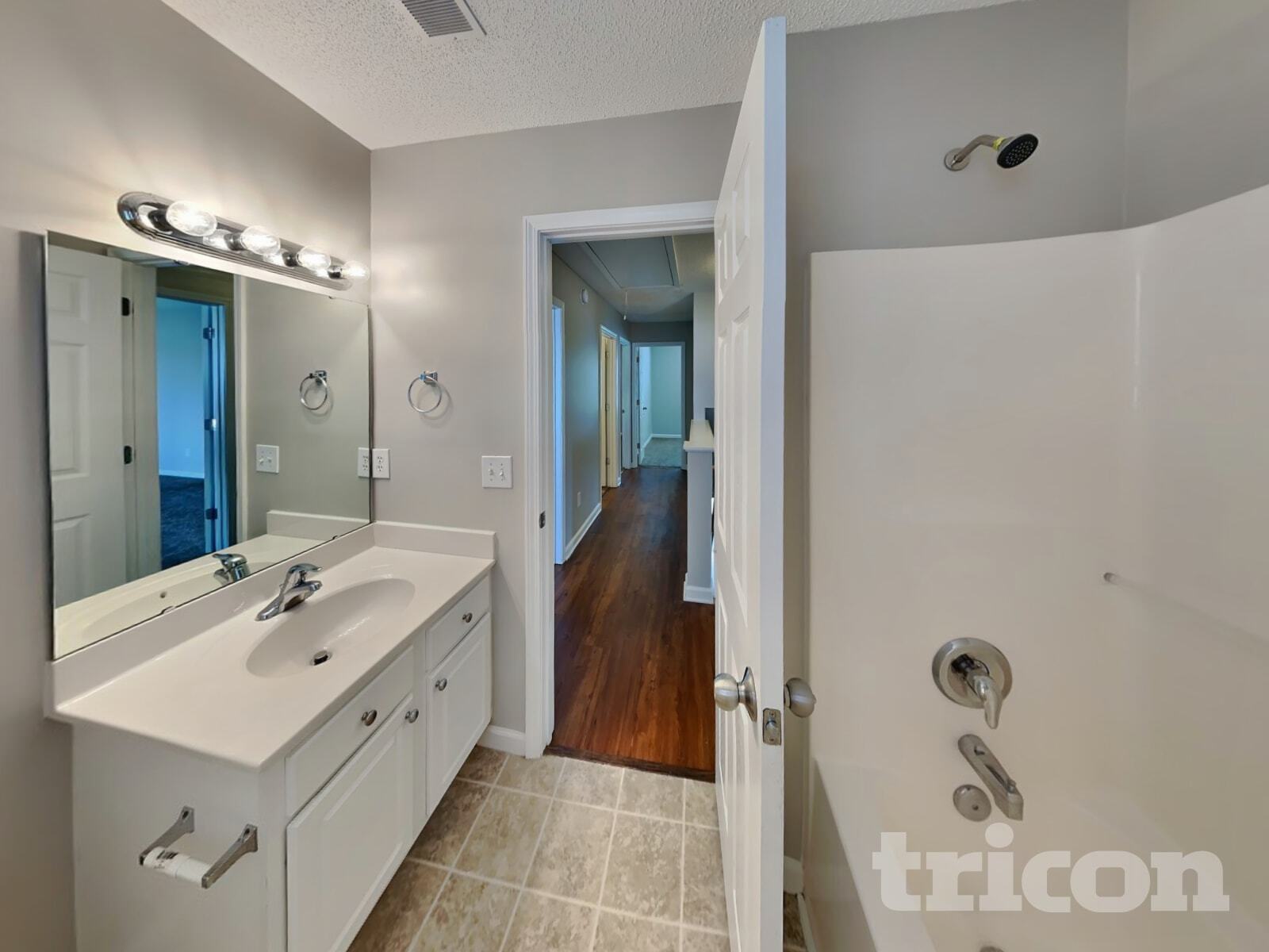 Building Photo - 308 Fox Trot Dr
